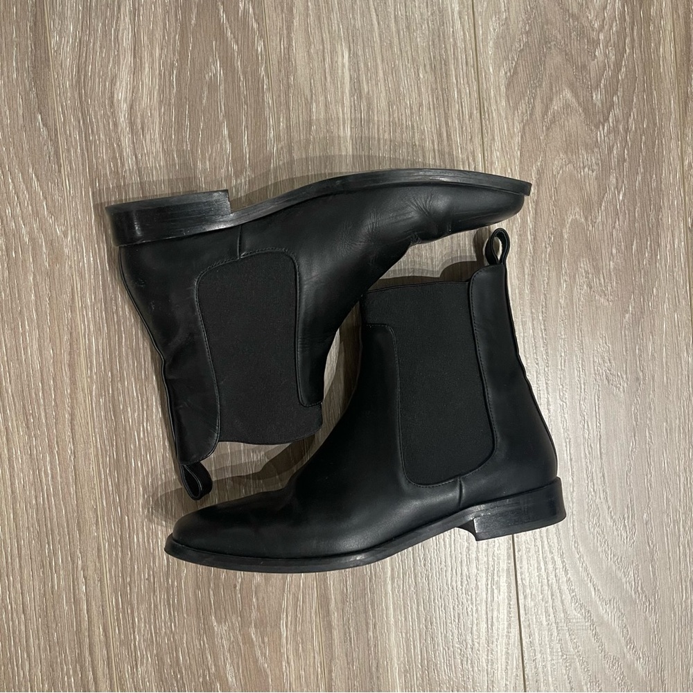 Everlane The Italian Leather Square Toe Chelsea Boots 7.5